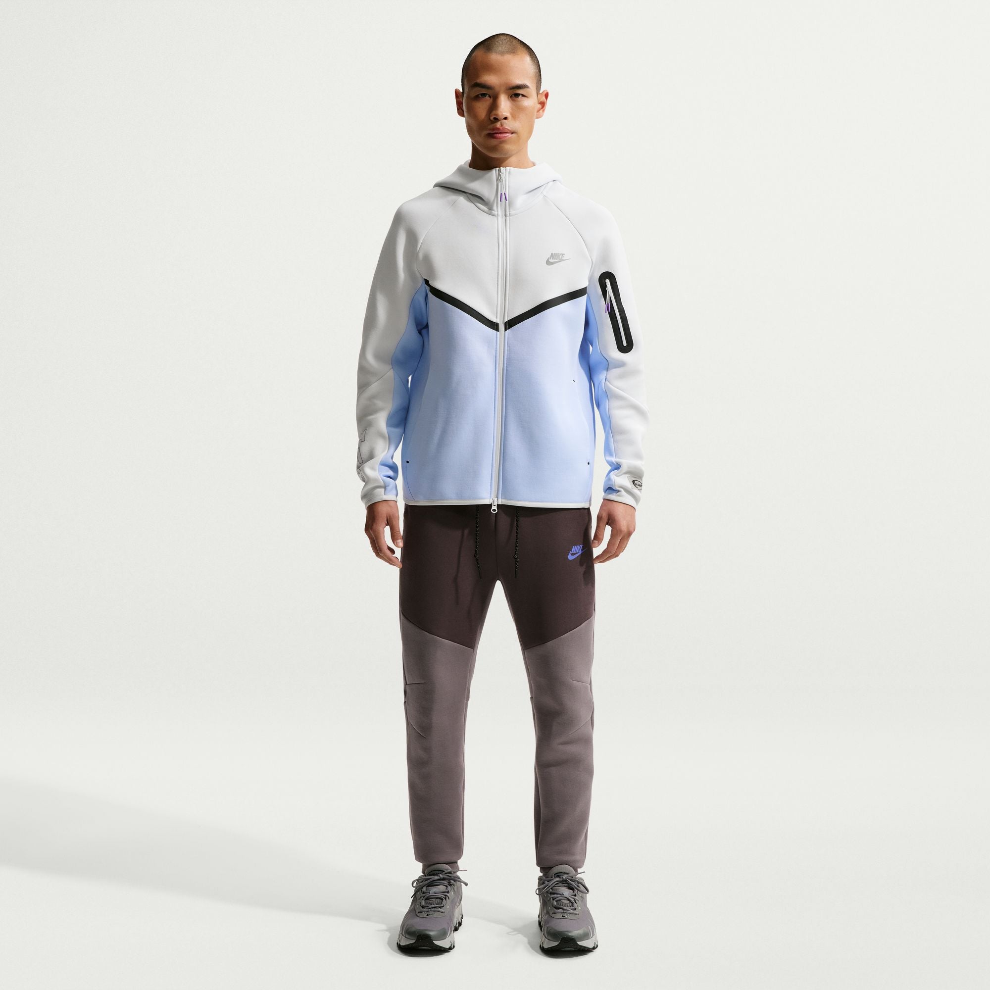 Men's Nike Tech Fleece Air Max Full-Zip Windrunner Jacket - Off White/Hydrogen Blue/Bright Violet