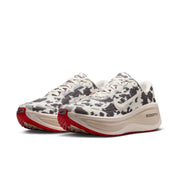 Men's Vomero Plus (100 - Sail/Sail-University Red-Lt Orewood Brn)