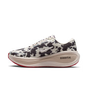Men's Vomero Plus (100 - Sail/Sail-University Red-Lt Orewood Brn)