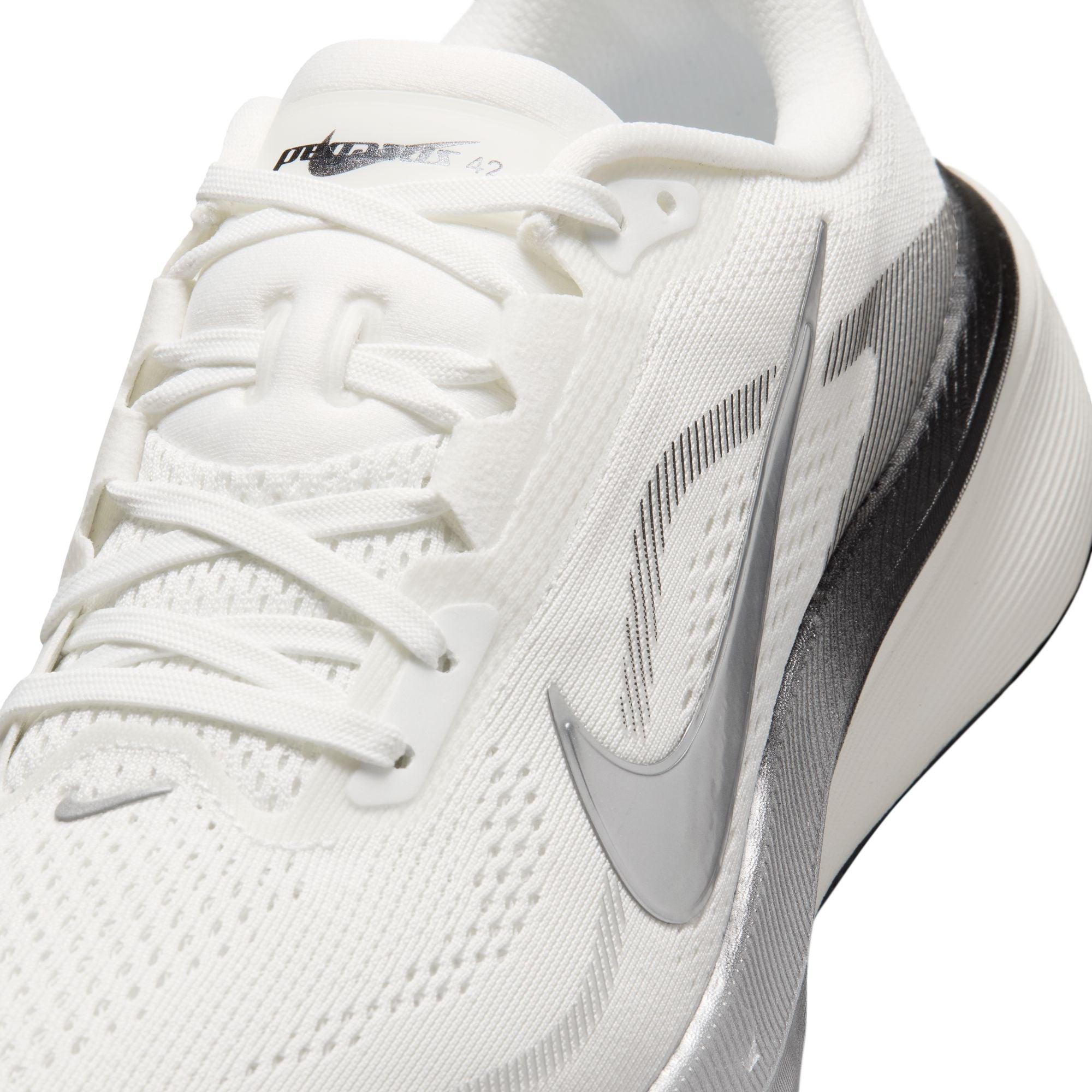 Women's Pegasus 42 (100 - Summit White/Metallic Silver-Sail-Black)