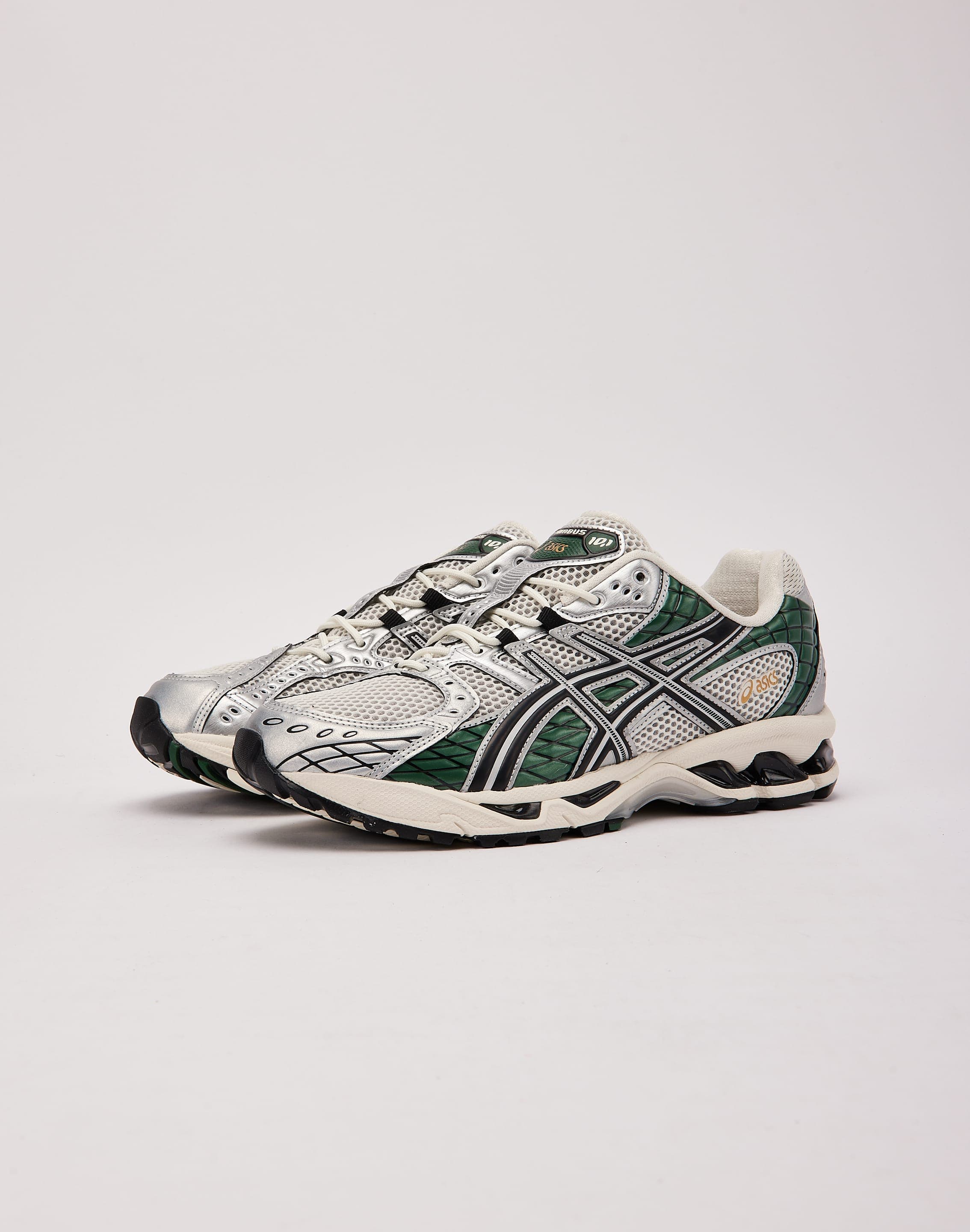 Asics_1203A761-101_M056.jpg