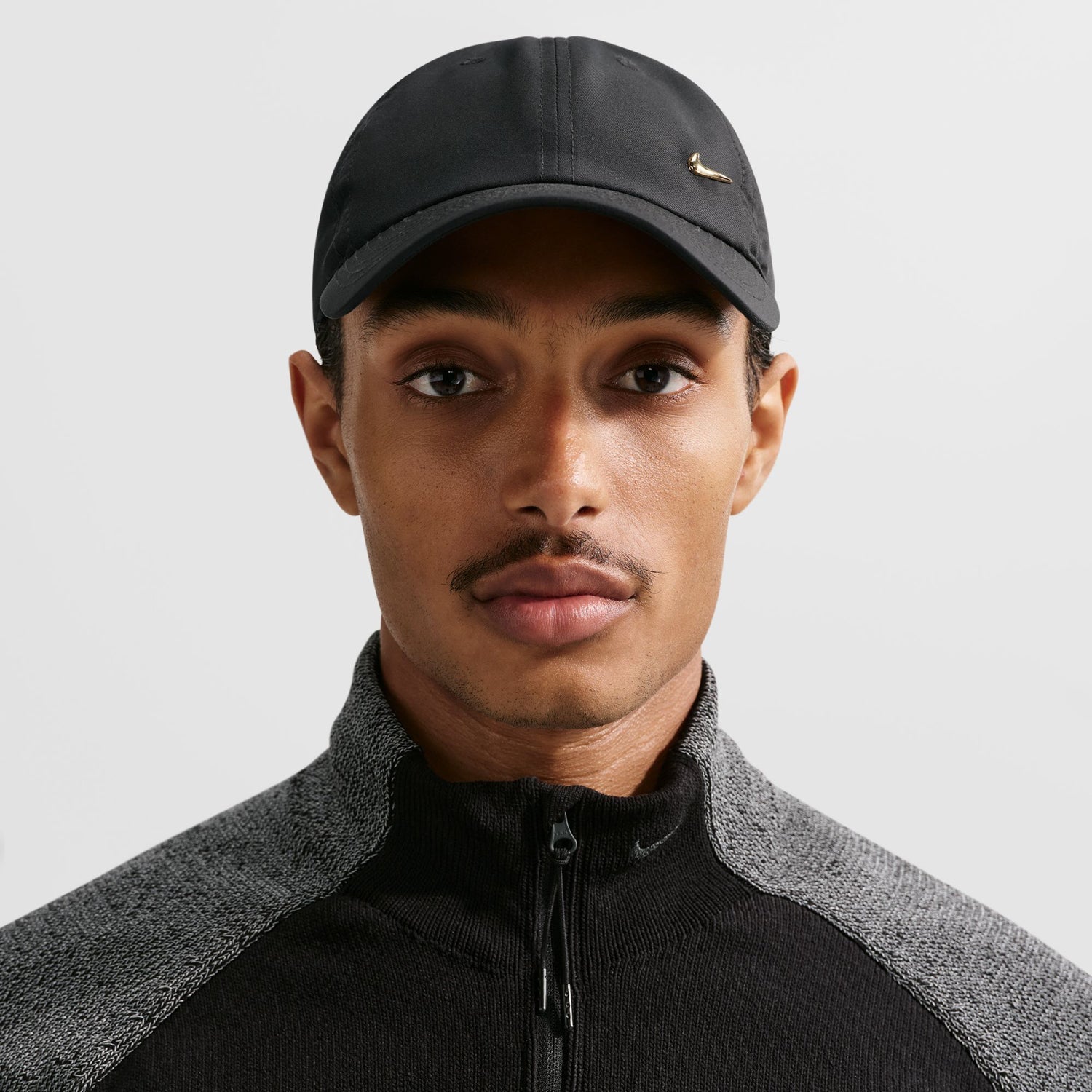 Nike Club Cap Metal Swoosh Strapback