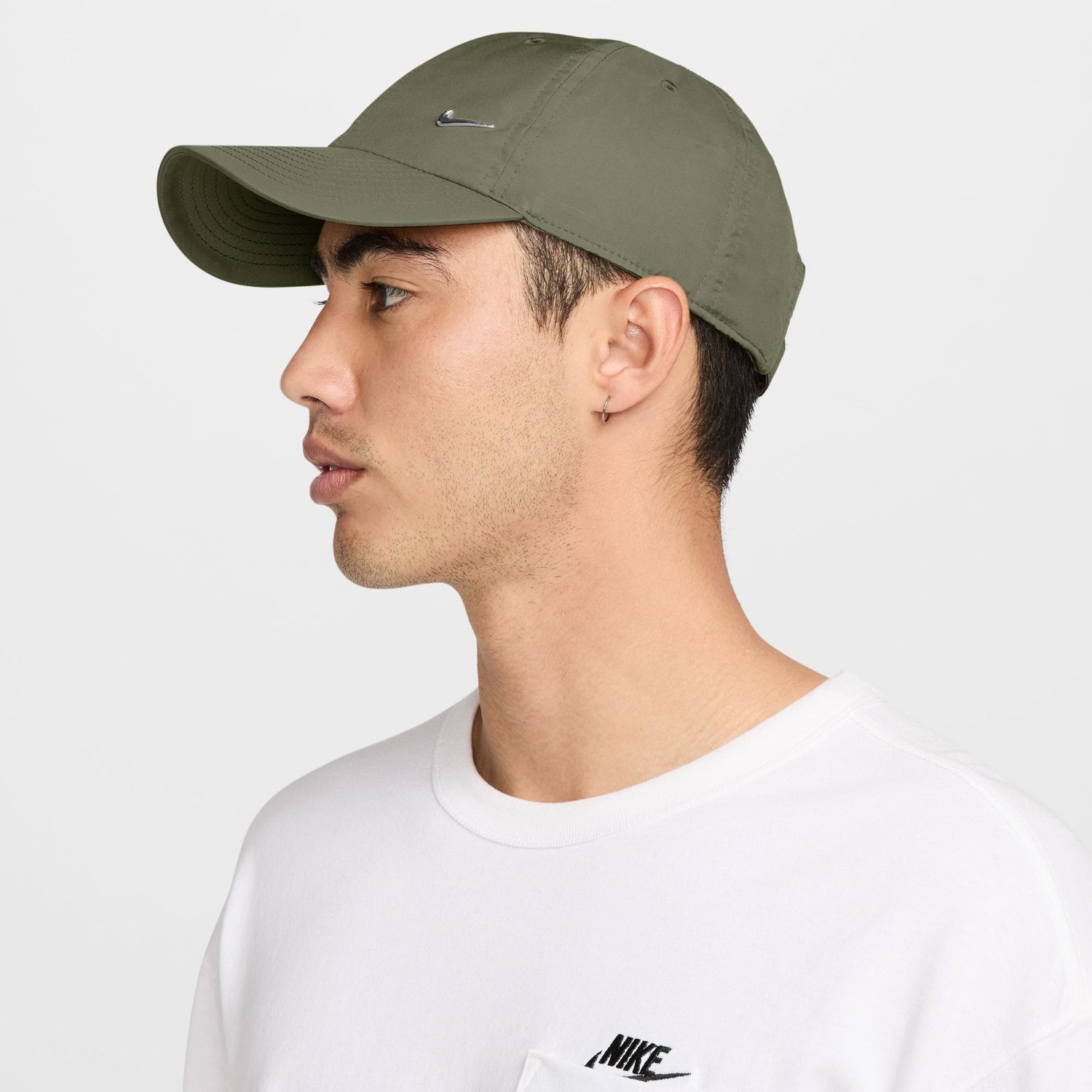 Nike Club Cap Metal Swoosh Strapback