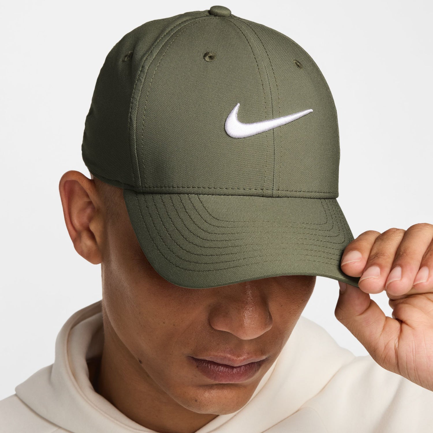 Nike Dri-Fit Club Cap Structured Swoosh Performance Strapback
