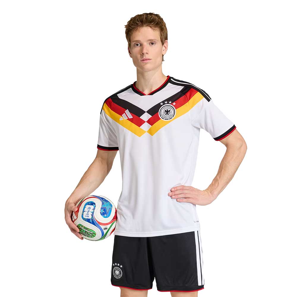Germany_26_Home_Jersey_White_KD8363_21_model.jpg