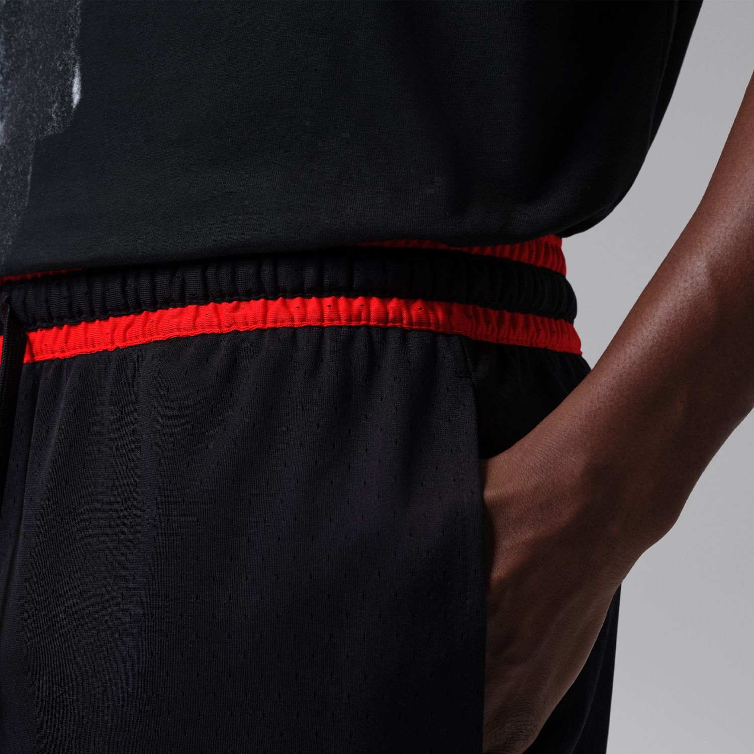 Diamond Mesh Short - Mens