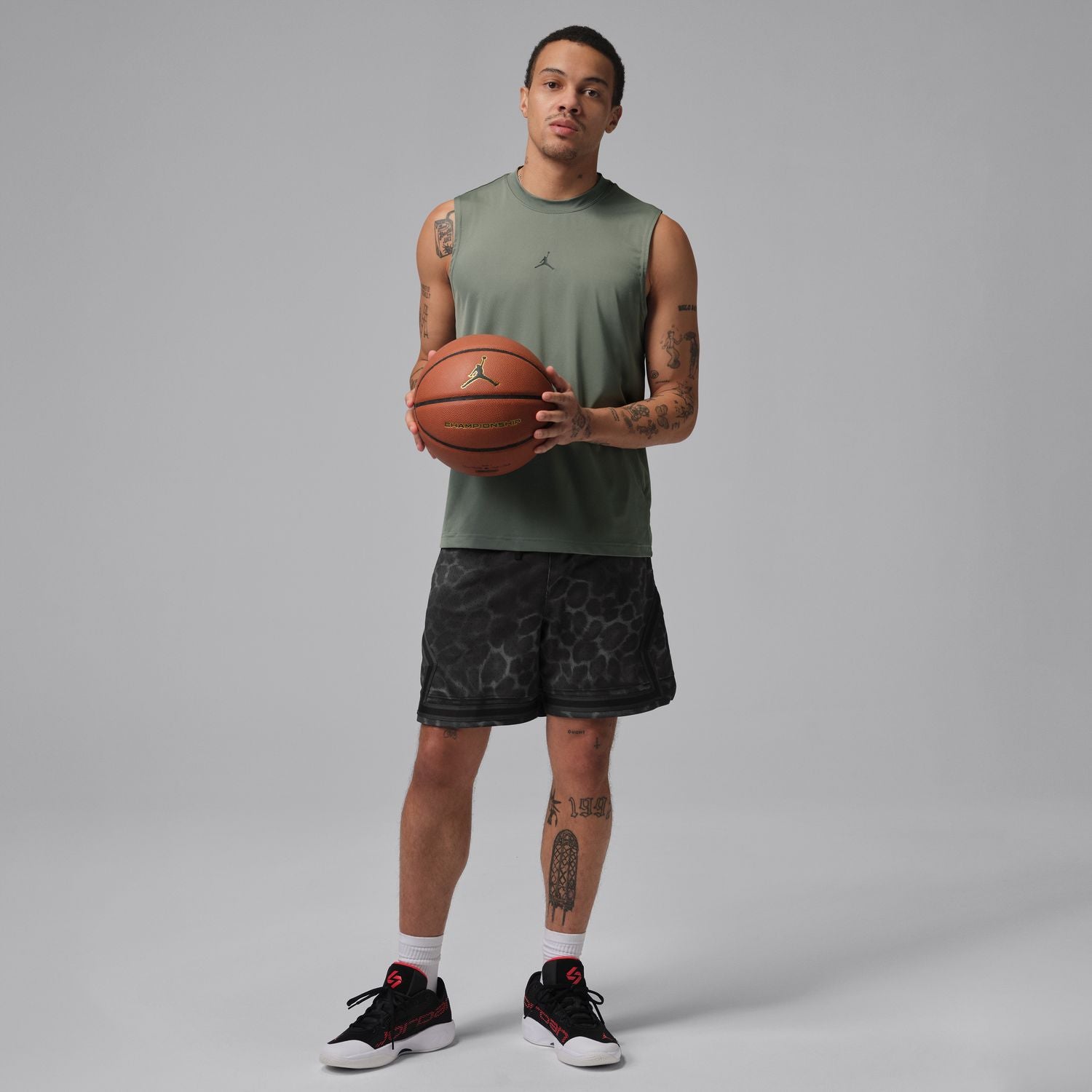 Diamond AOP Short - Mens