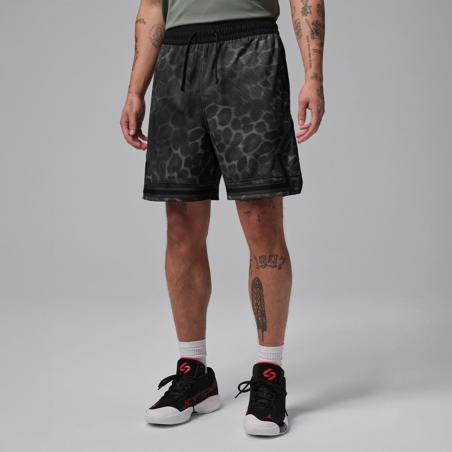Diamond AOP Short - Mens