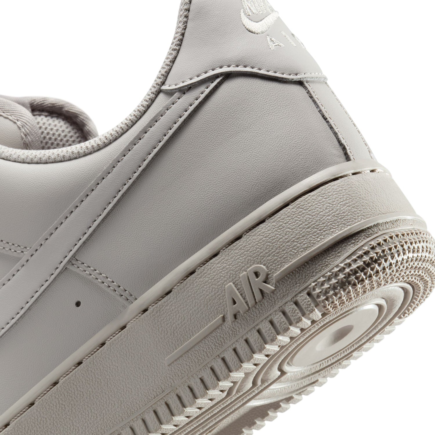 Air Force 1 Low 07 - Mens