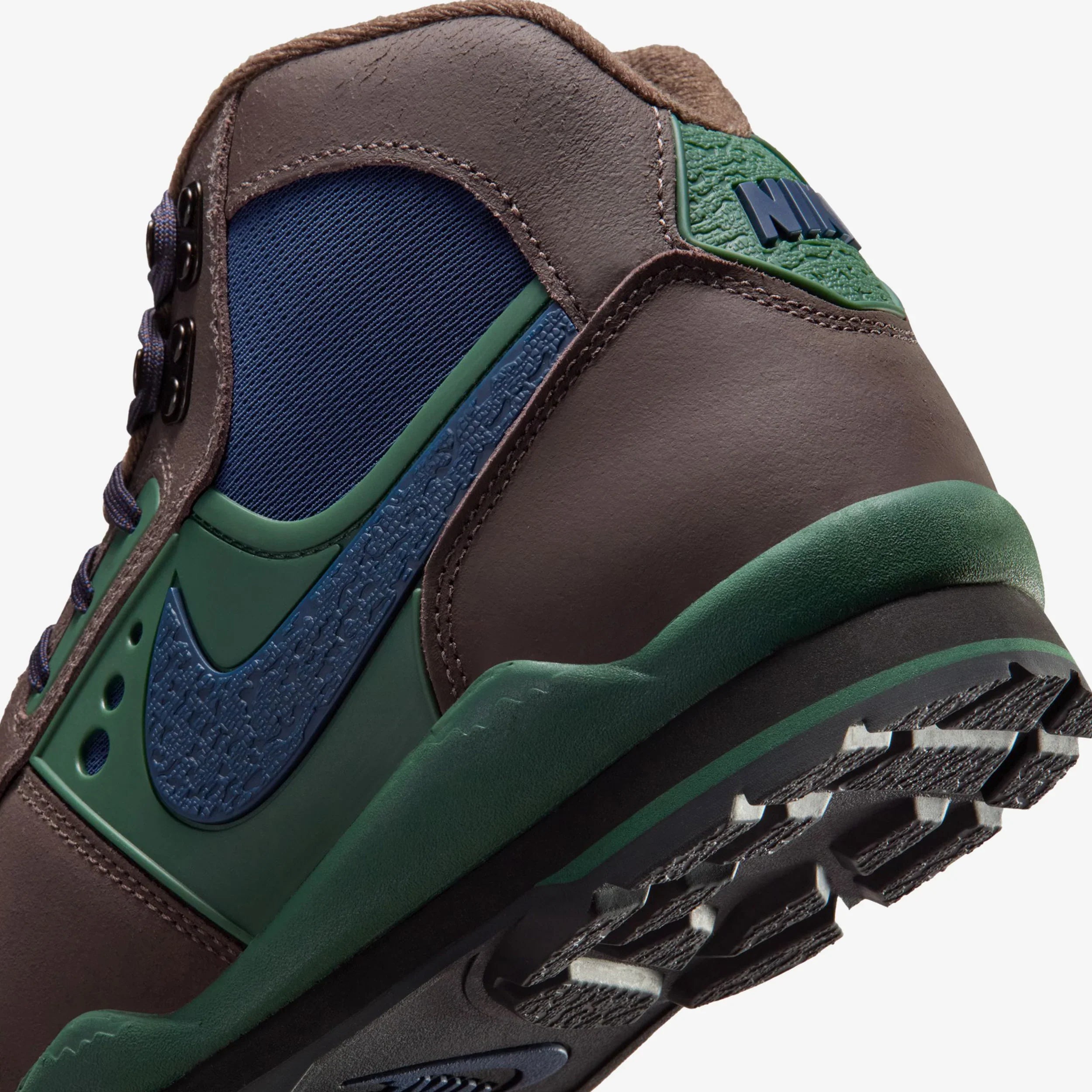 Nike Baltoro Sneakers