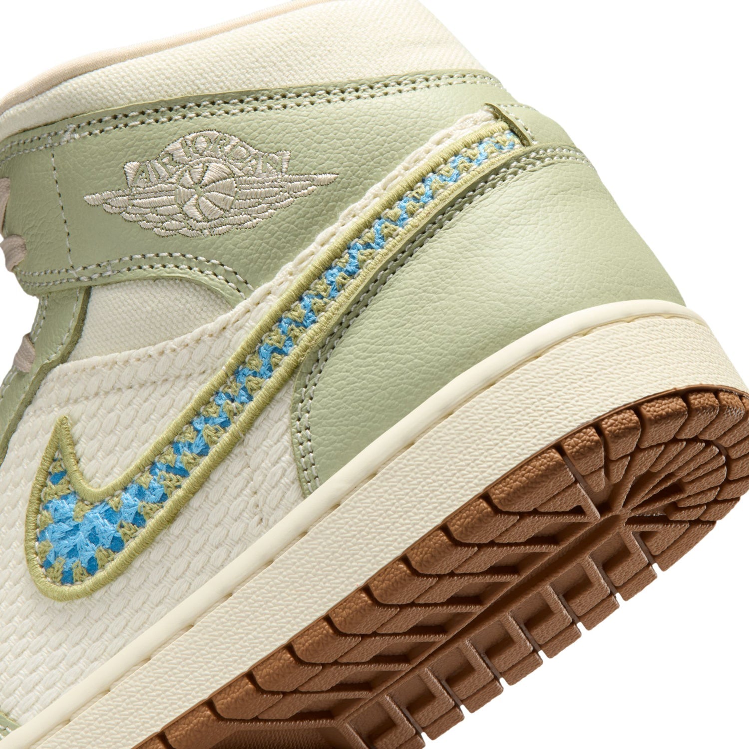 AJ 1 Mid SE - Womens