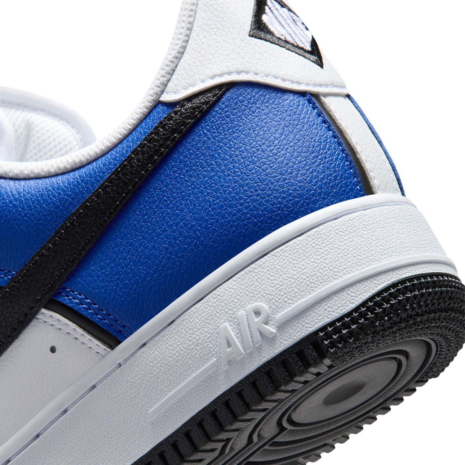 Air Force 1 Low 07 LV8 - Mens