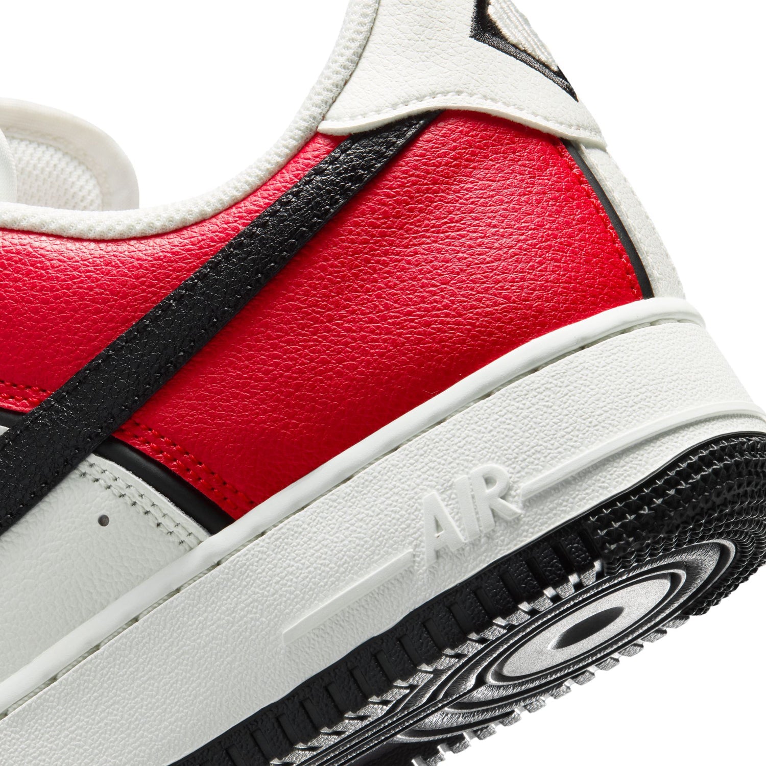 Air Force 1 Low 07 LV8 - Mens