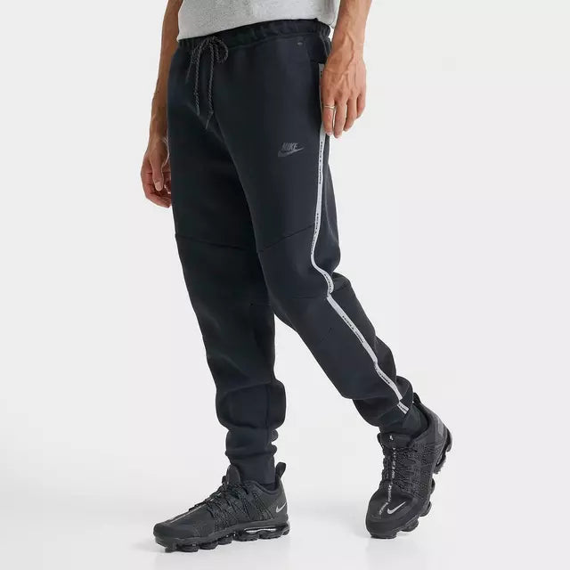 Men's Nike Tech Fleece Joggers with Reflective Accents - Black/Black