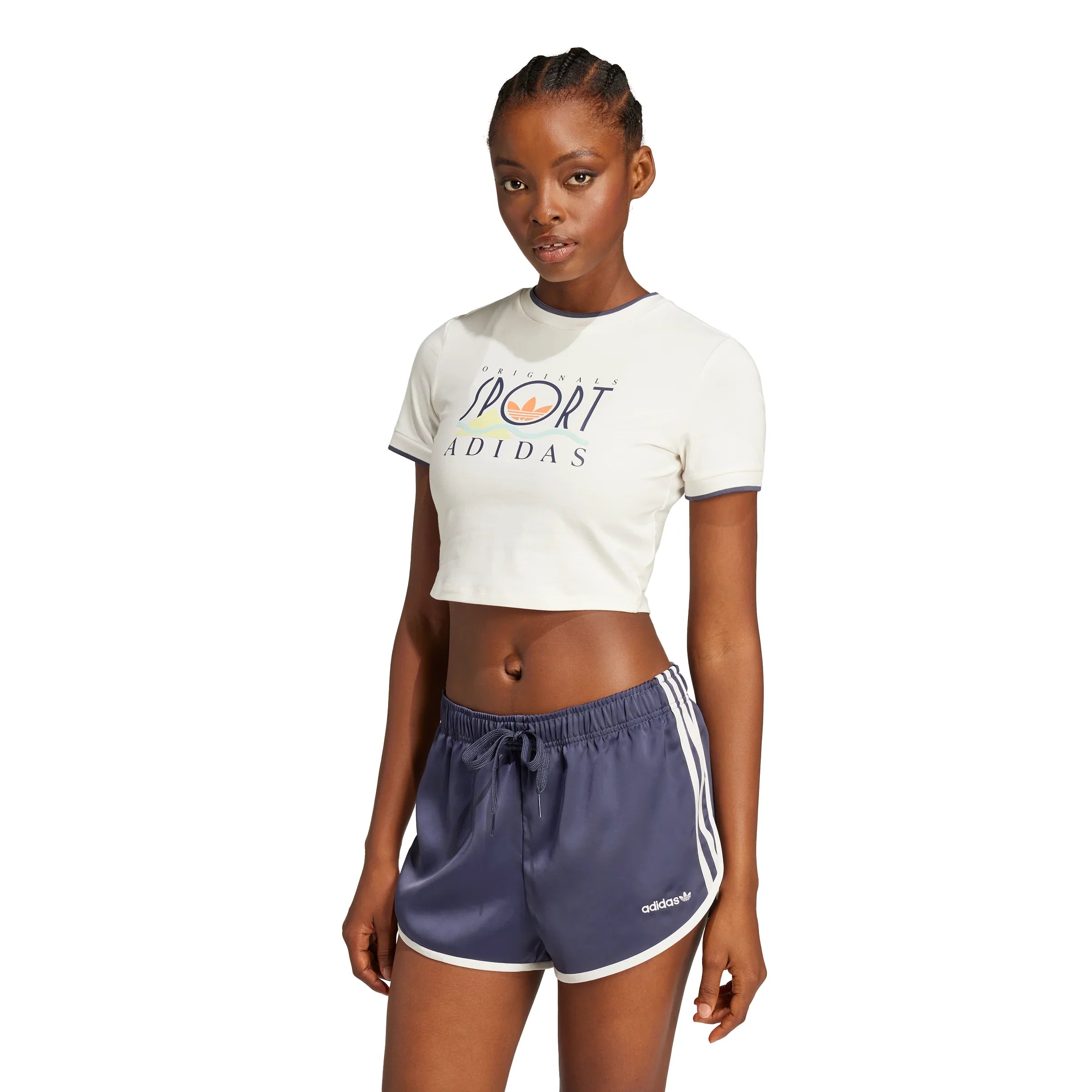 JC7763_2_APPAREL_OnModel_StandardView_white.webp