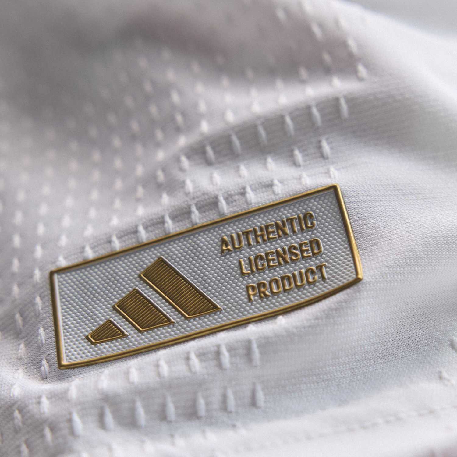 Real Madrid 26/27 Authentic Home Jersey - Mens