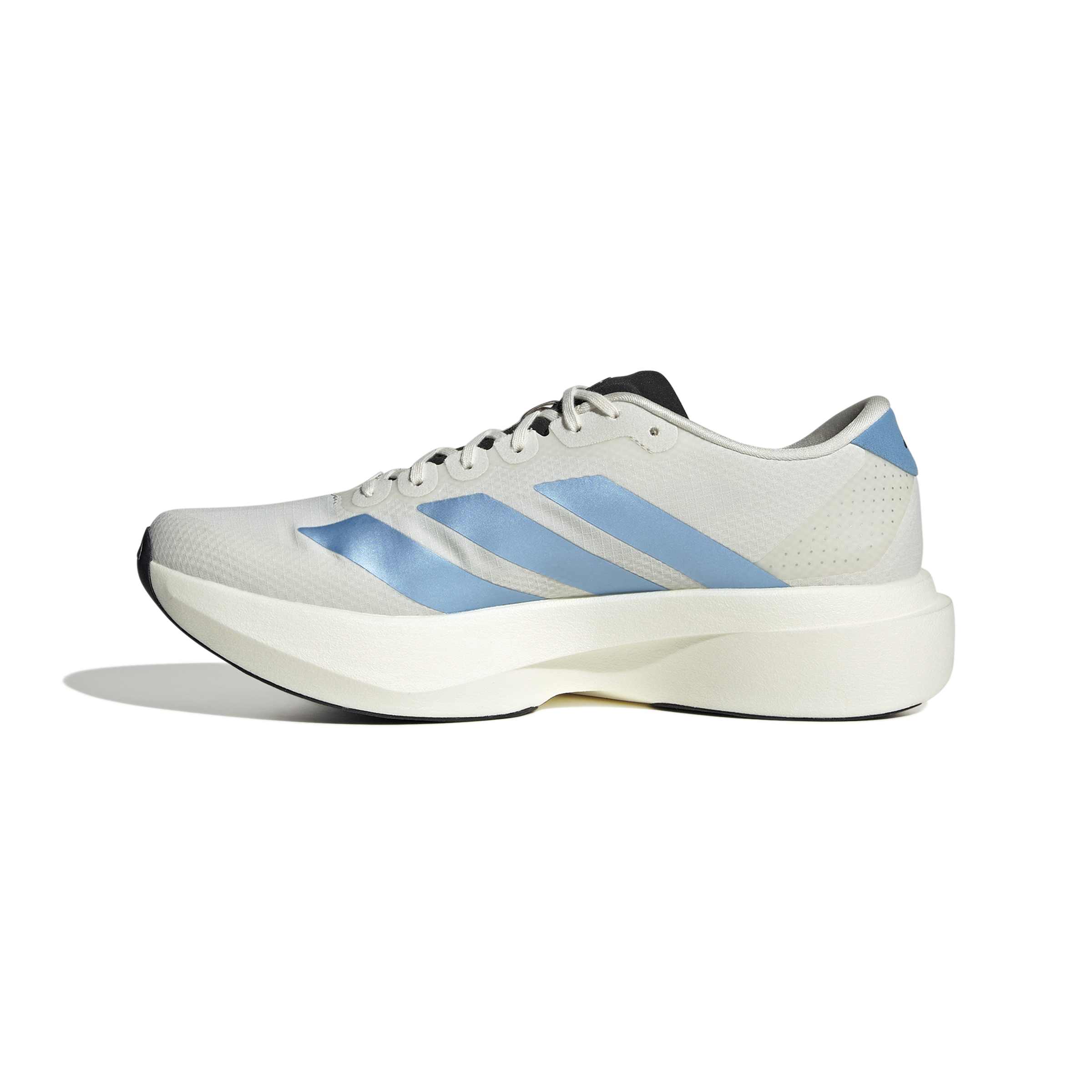 KI1492_5_FOOTWEAR_Photography_SideMedialCenterView_white.jpg