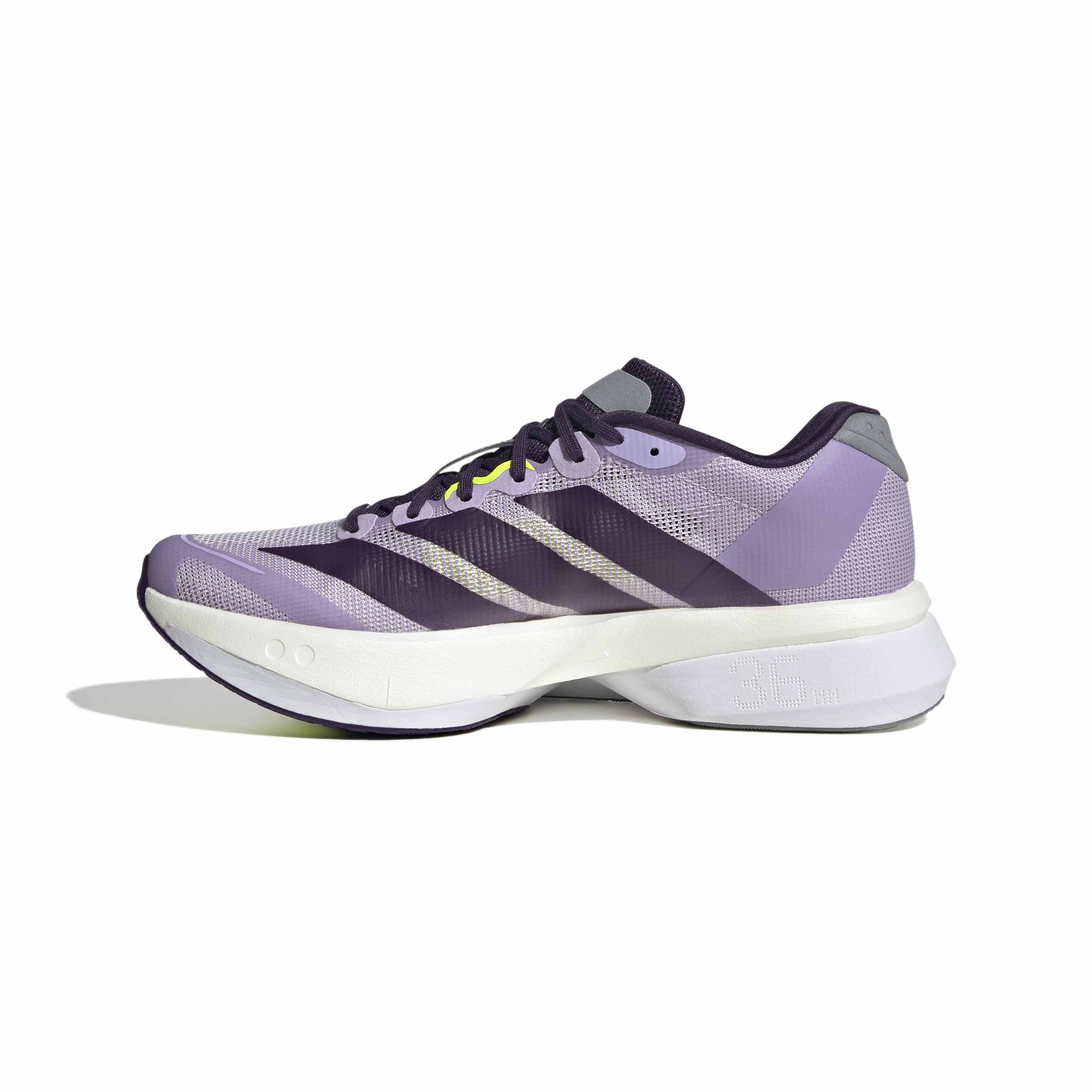 KK1046_5_FOOTWEAR_Photography_SideMedialCenterView_white.jpg
