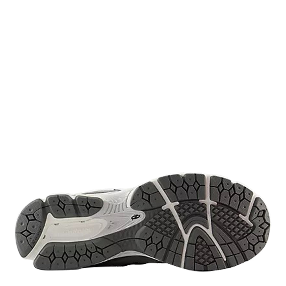 New Balance 2002R Men's Sneakers