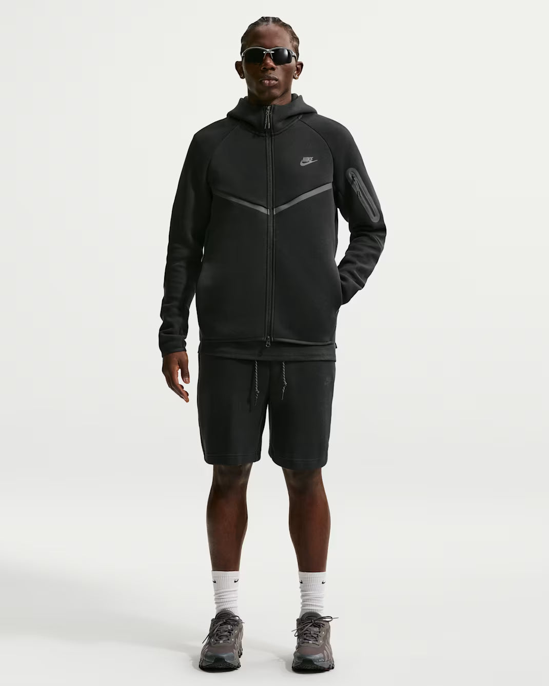 Men's Nike Tech Fleece Windrunner Full-Zip Jacket Black/Black HV0949-010
