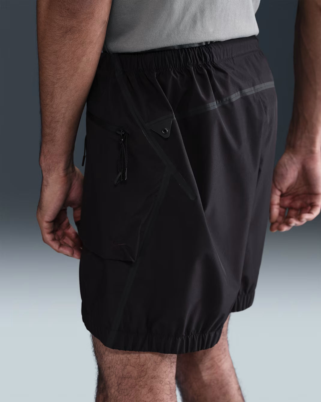 M_NK_TCH_LTWT_SUPER_LTWT_SHORT_3.jpg