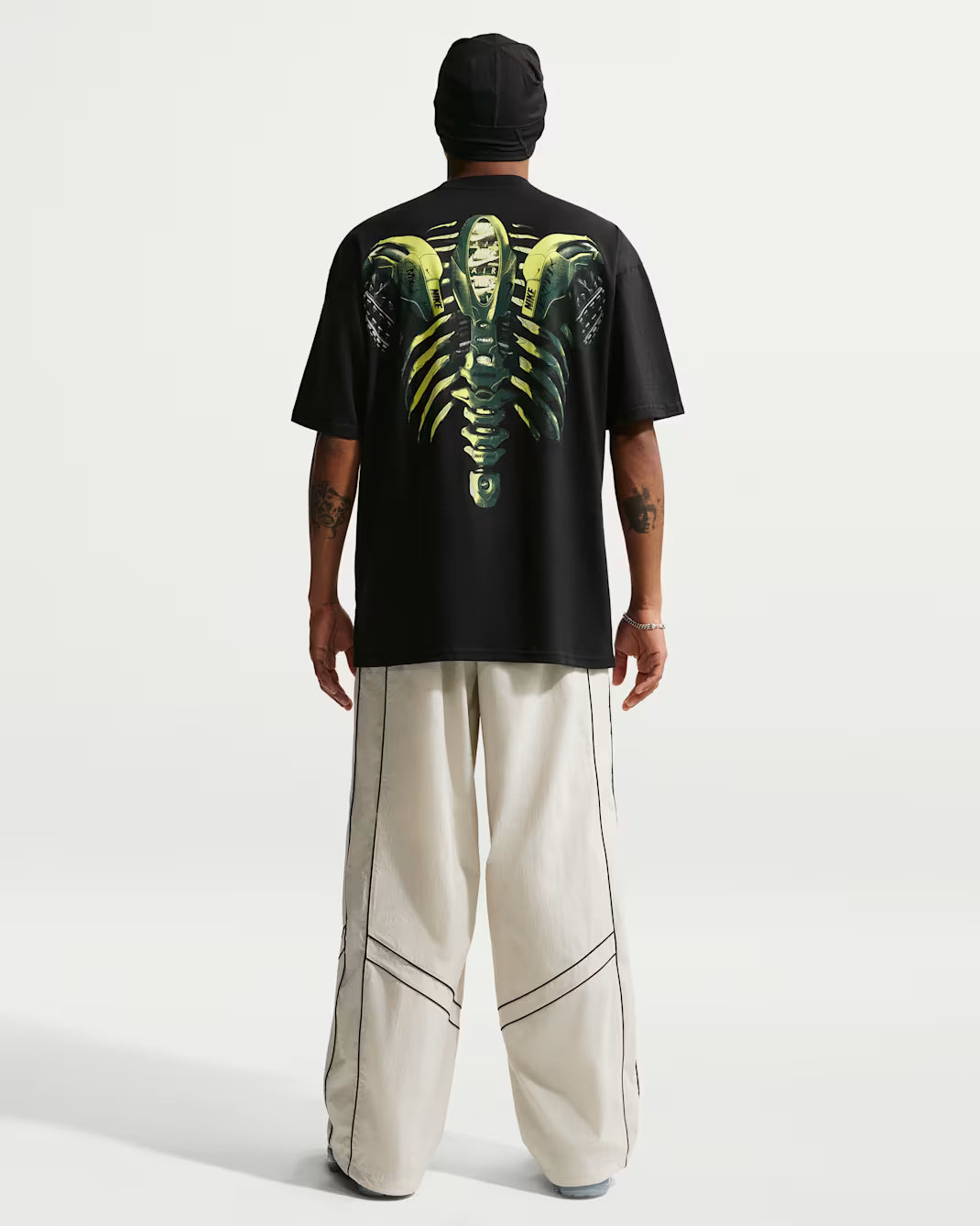 Men's Nike Sportswear Max T-Shirt - BLACK / LIGHT SMOKE GREY