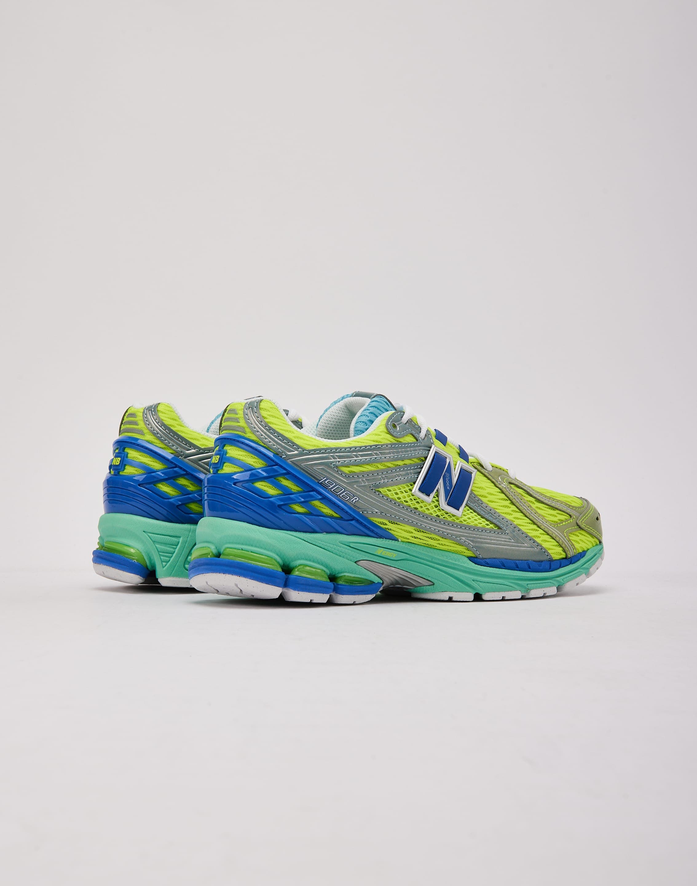 New Balance 1906R