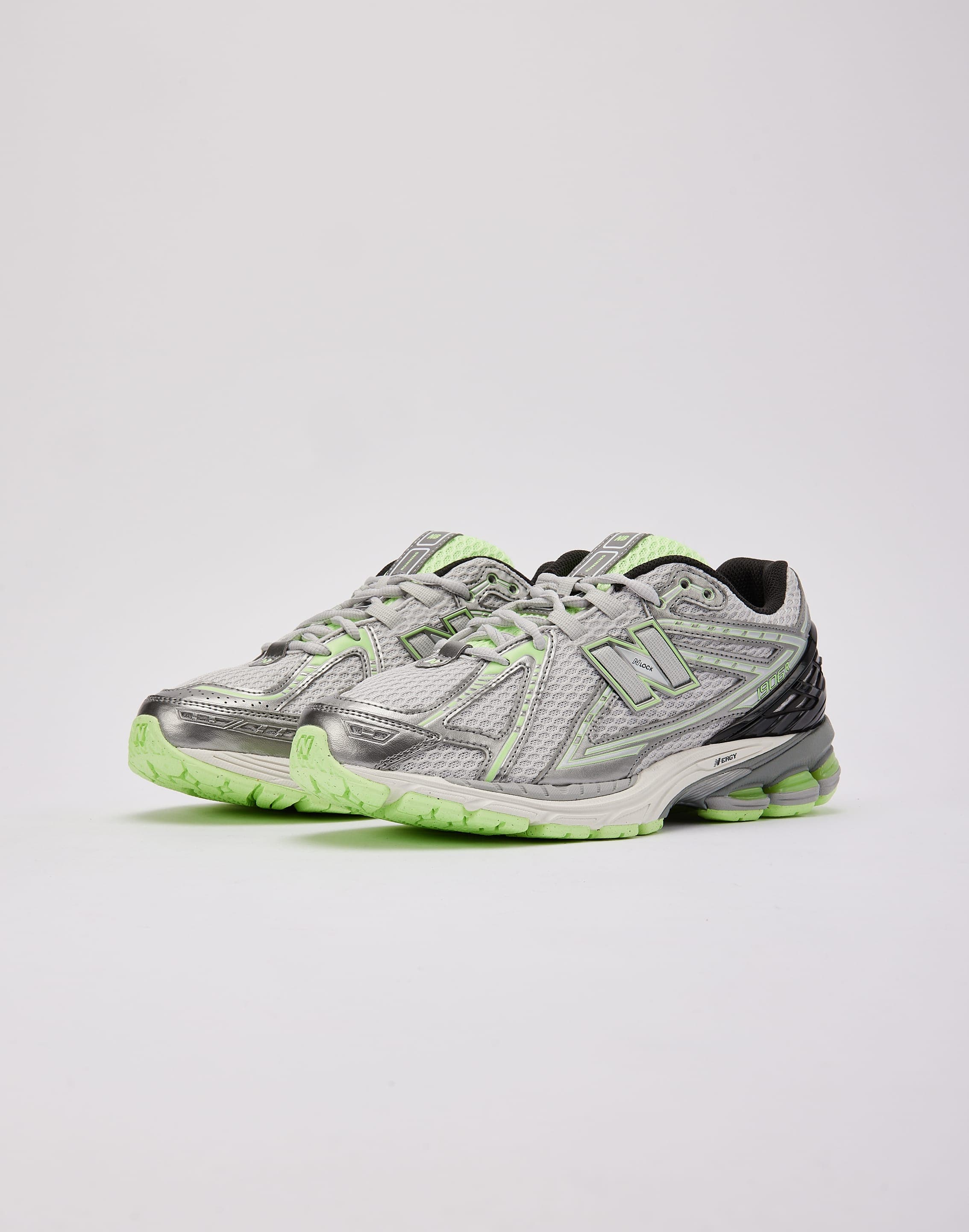 New Balance 1906R