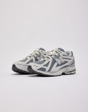 New Balance 1906R