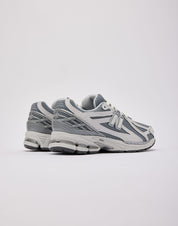 New Balance 1906R