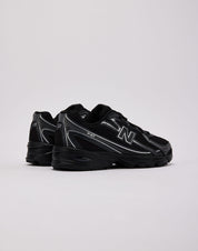 New Balance 740