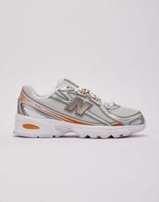 New Balance 740