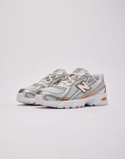 New Balance 740