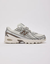New Balance 740