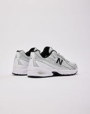 New Balance 740