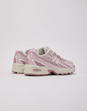 New Balance 740