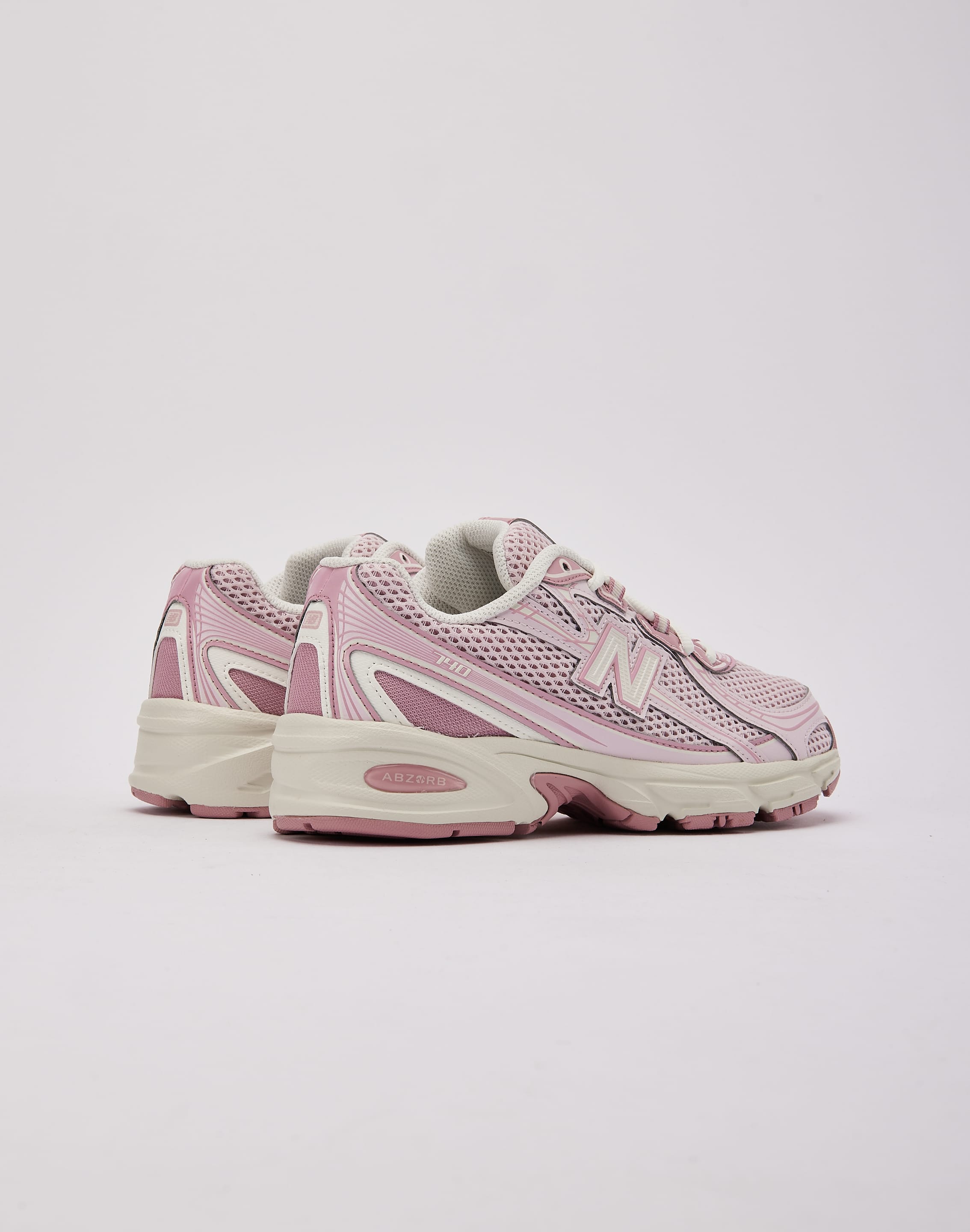 New Balance 740