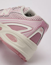 New Balance 740