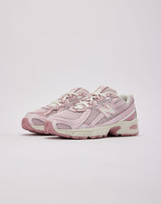 New Balance 740