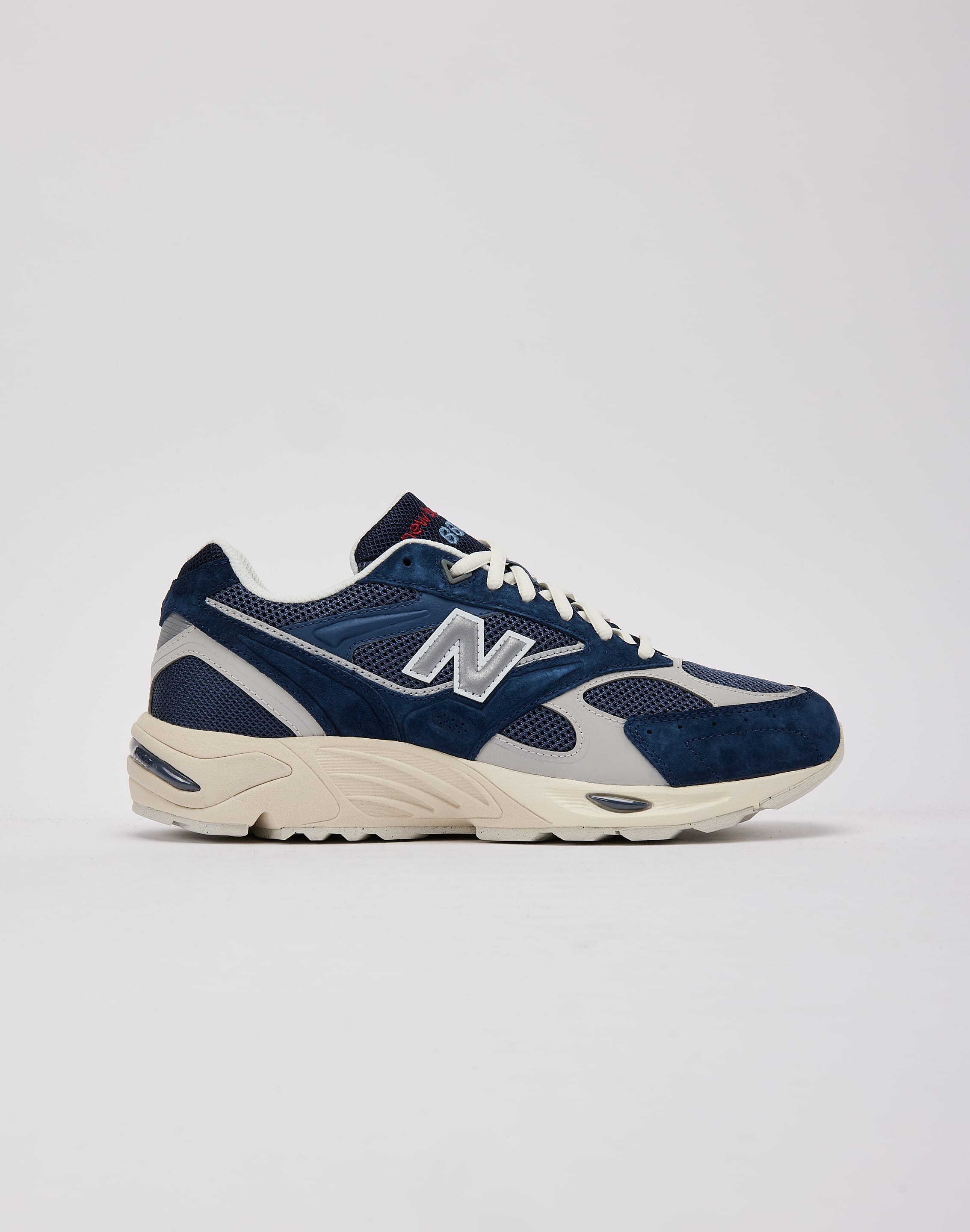 NB_U880R6ZZ_M044.jpg