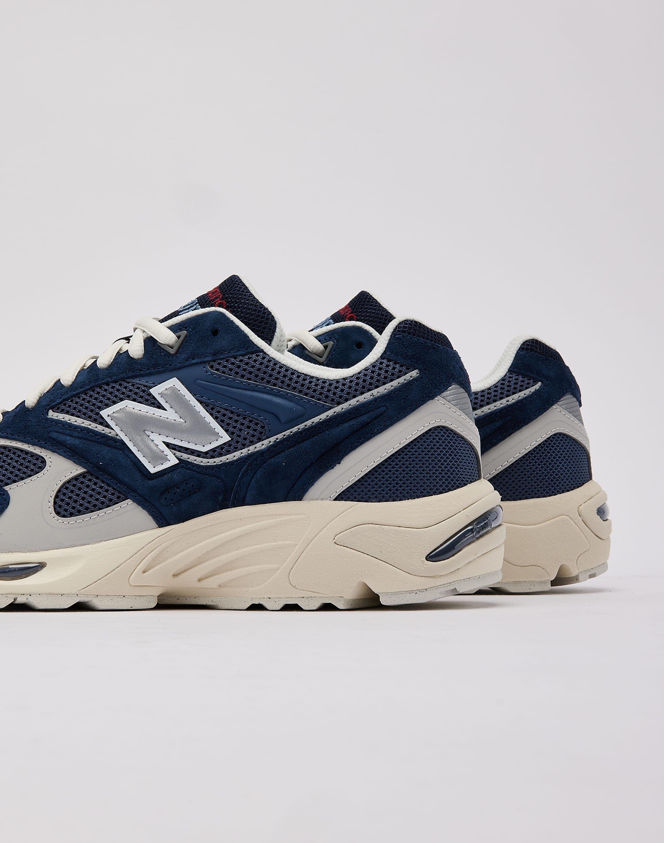 New Balance 880R