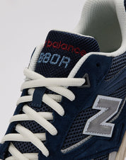 New Balance 880R
