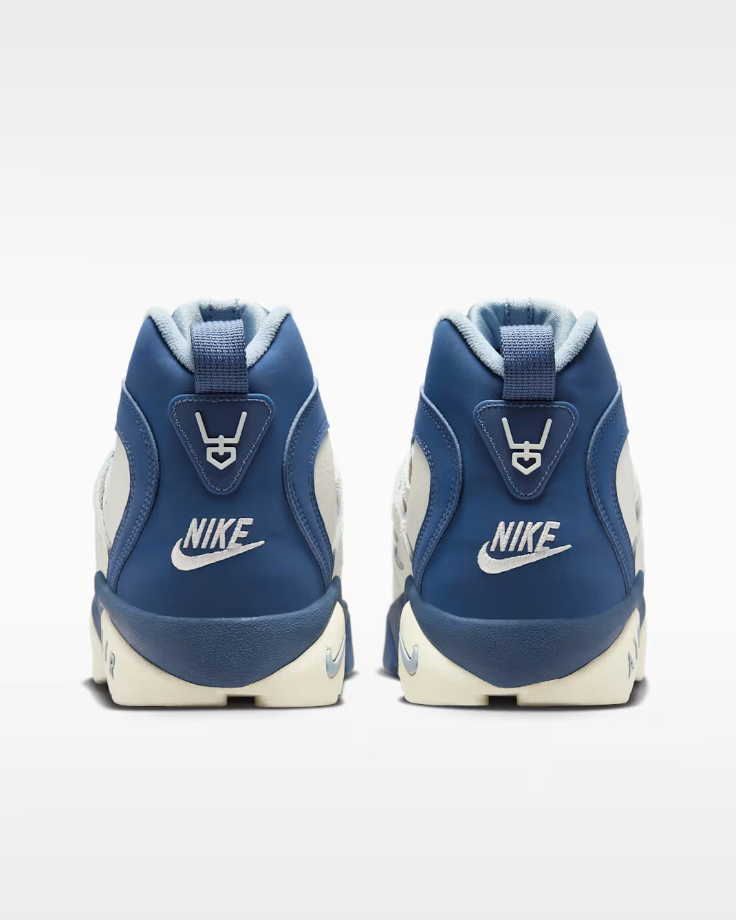 Nike Air Diamond Turf II Men's Sneakers