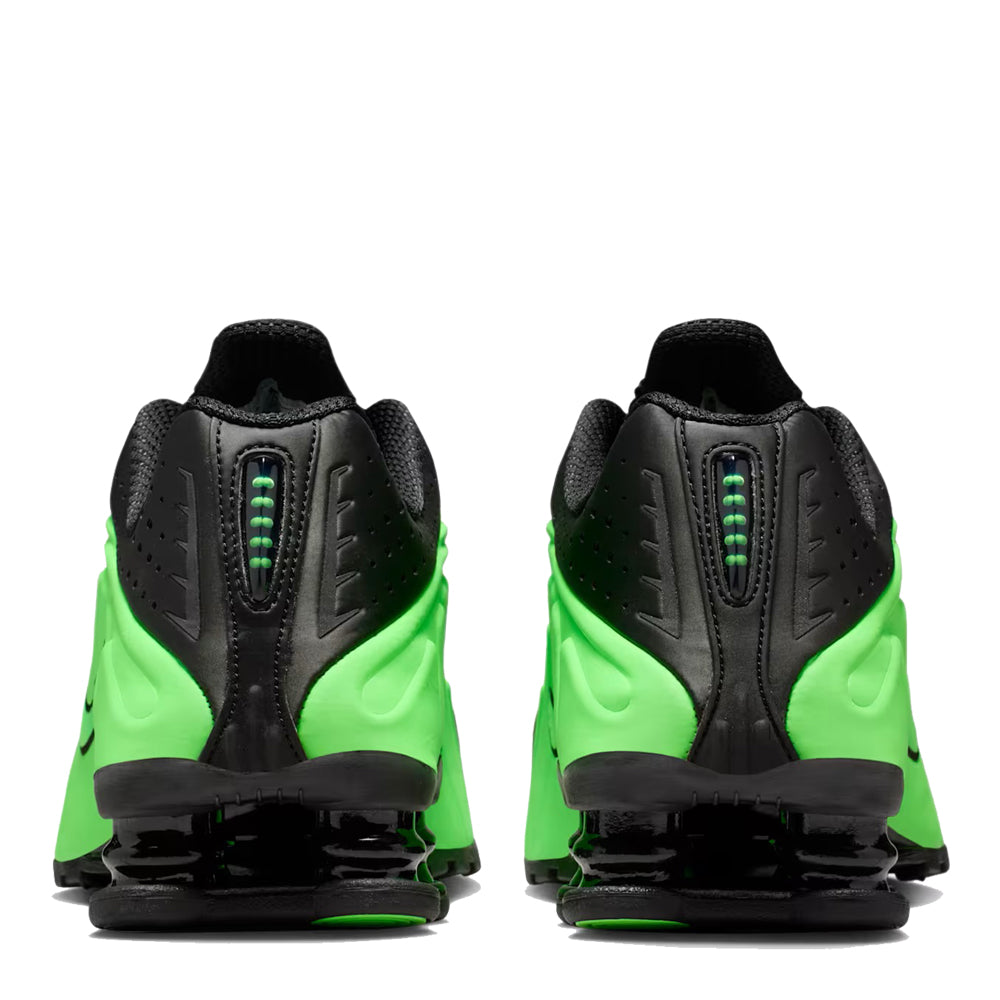 Nike Shox R4 Women's Sneakers