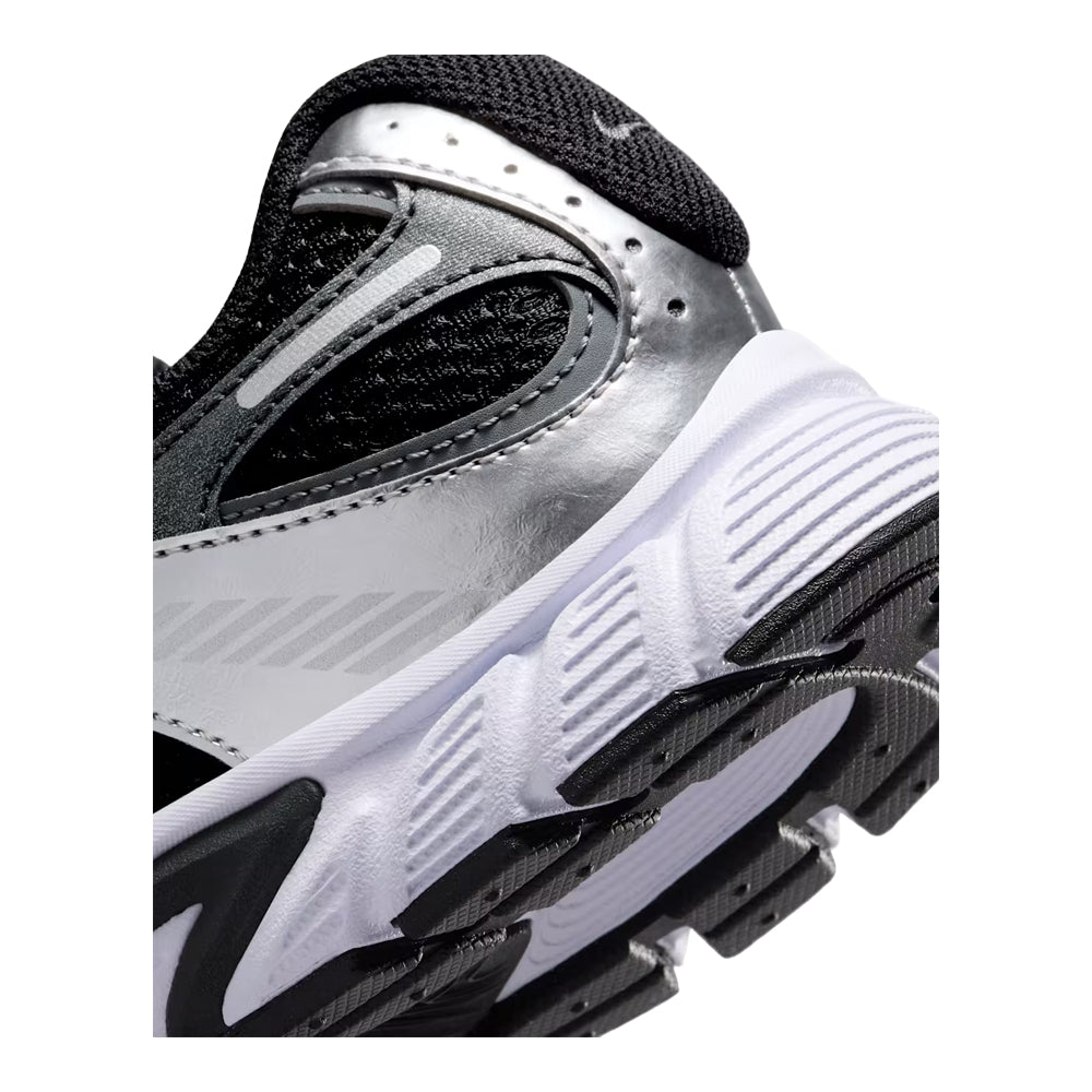 Nike V5 RNR Big Kids' Sneakers