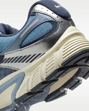 Nike V5 RNR SE - Denim - Men's Sneakers