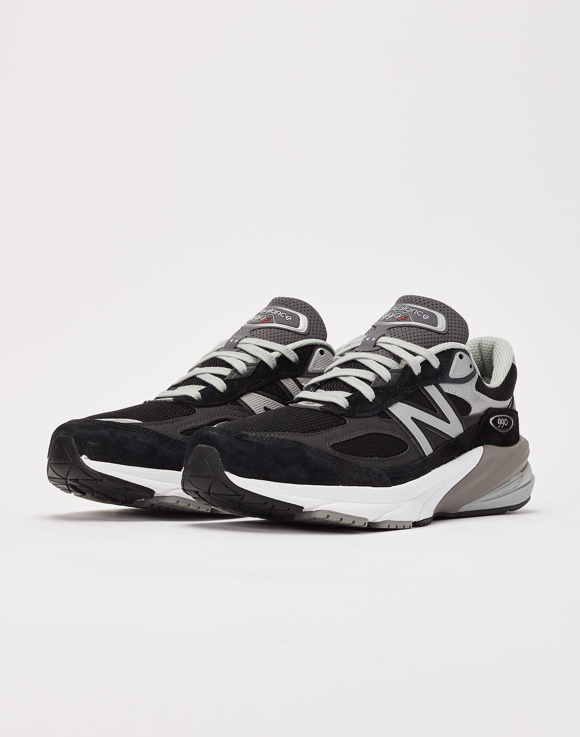 New Balance 990v6