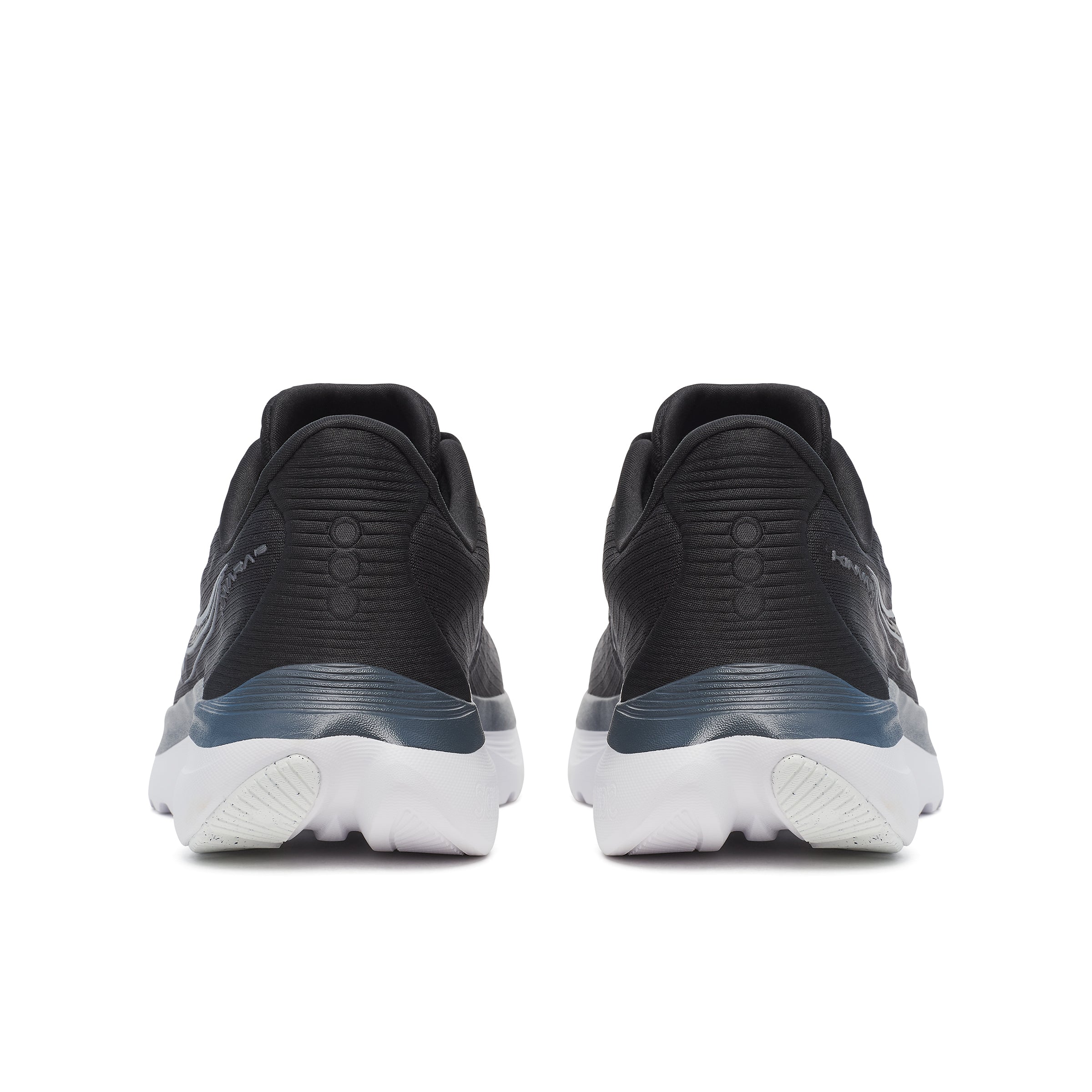 Women's Kinvara 16 (200 - Black/White)