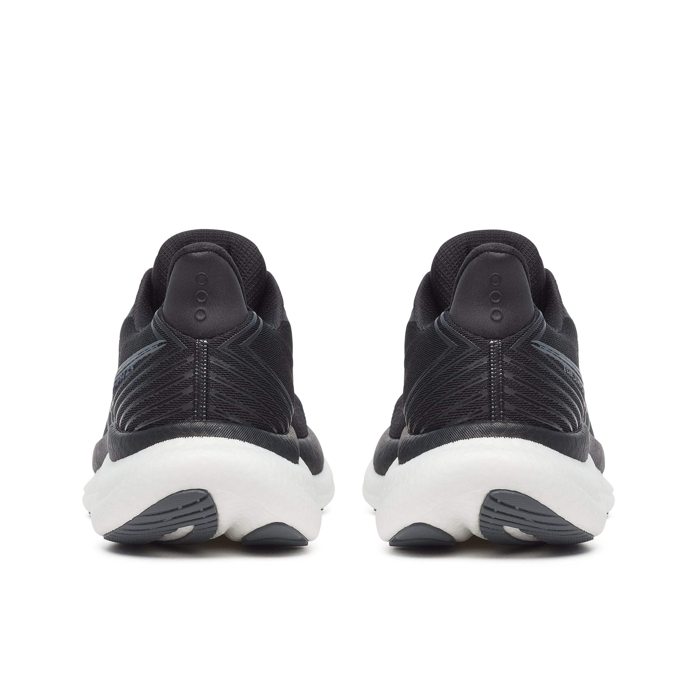 Men's Triumph 23 (200 - Black/White)