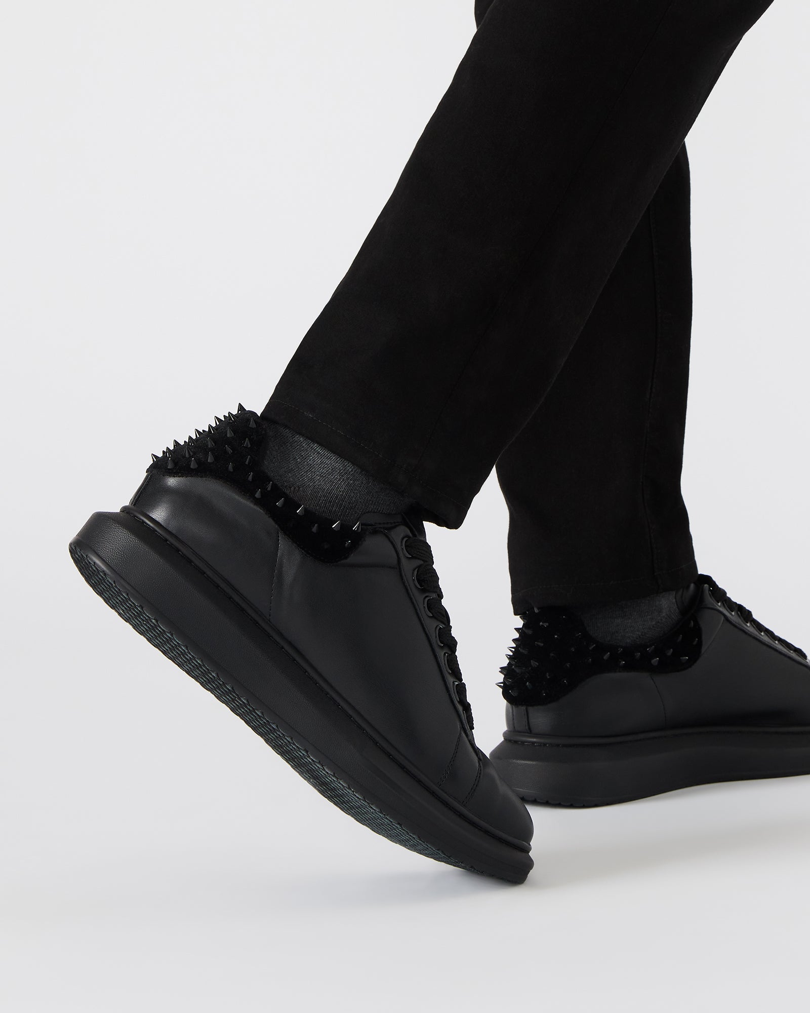 STEVEMADDEN_MENS_FROSTING_BLACK-VELVET_9056.jpg
